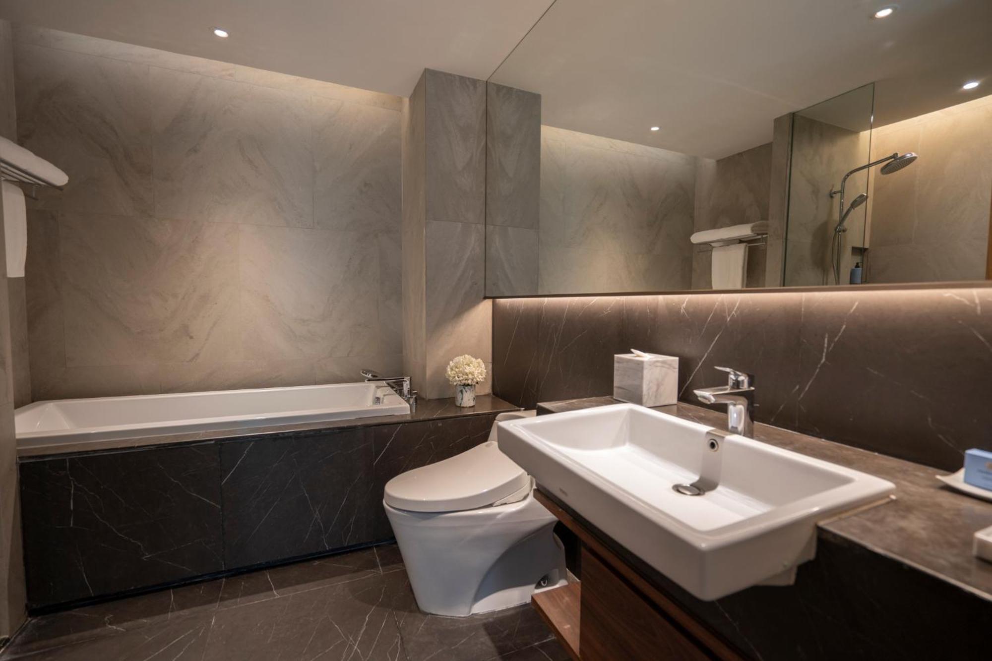 Walton Suites Sukhumvit 방콕 객실 사진