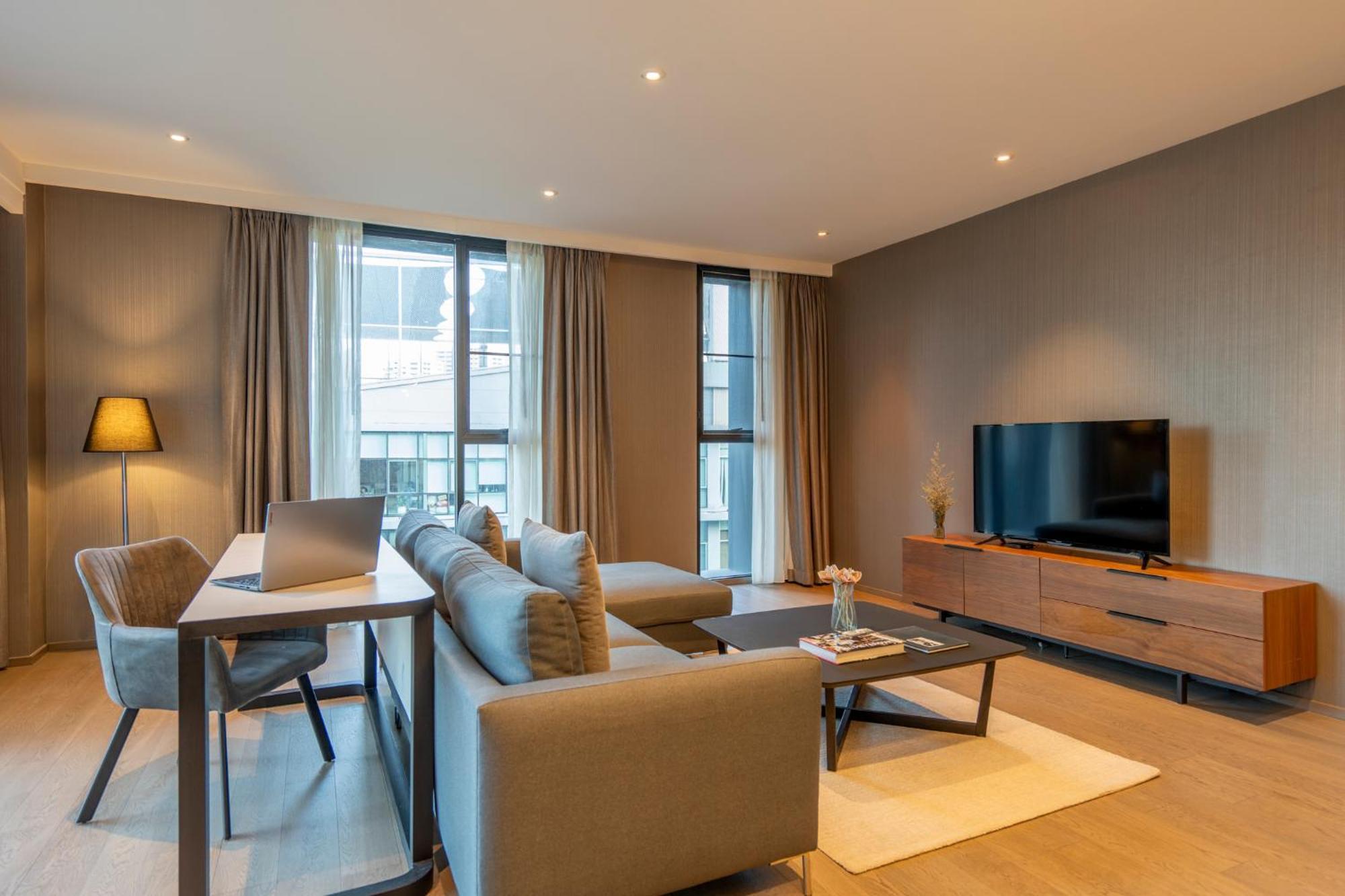 Walton Suites Sukhumvit 방콕 외부 사진