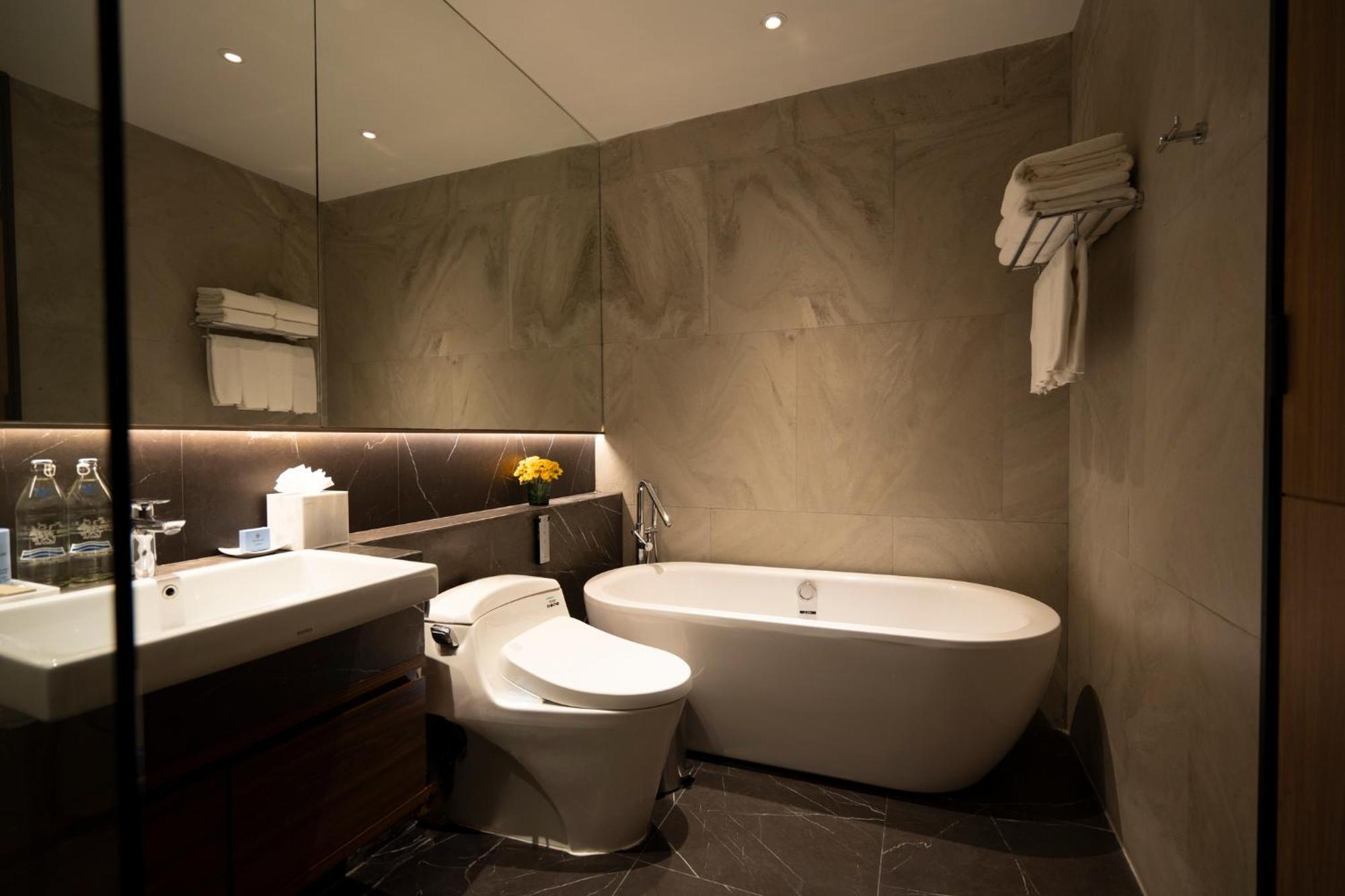 Walton Suites Sukhumvit 방콕 외부 사진
